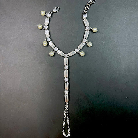 Lepuma Pearl Hand Harness