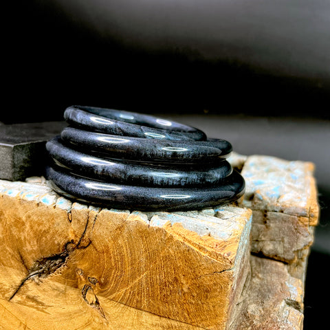 Classic Bangle in Midnight